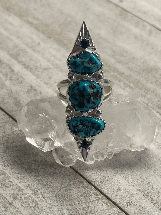 Turquoise ( Kingman) & Onyx Ring size 8 1/2
