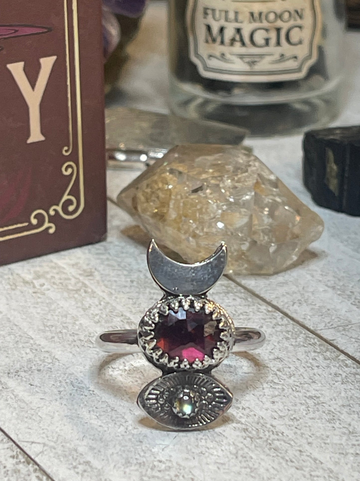 Garnet & Moonstone Ring size 10